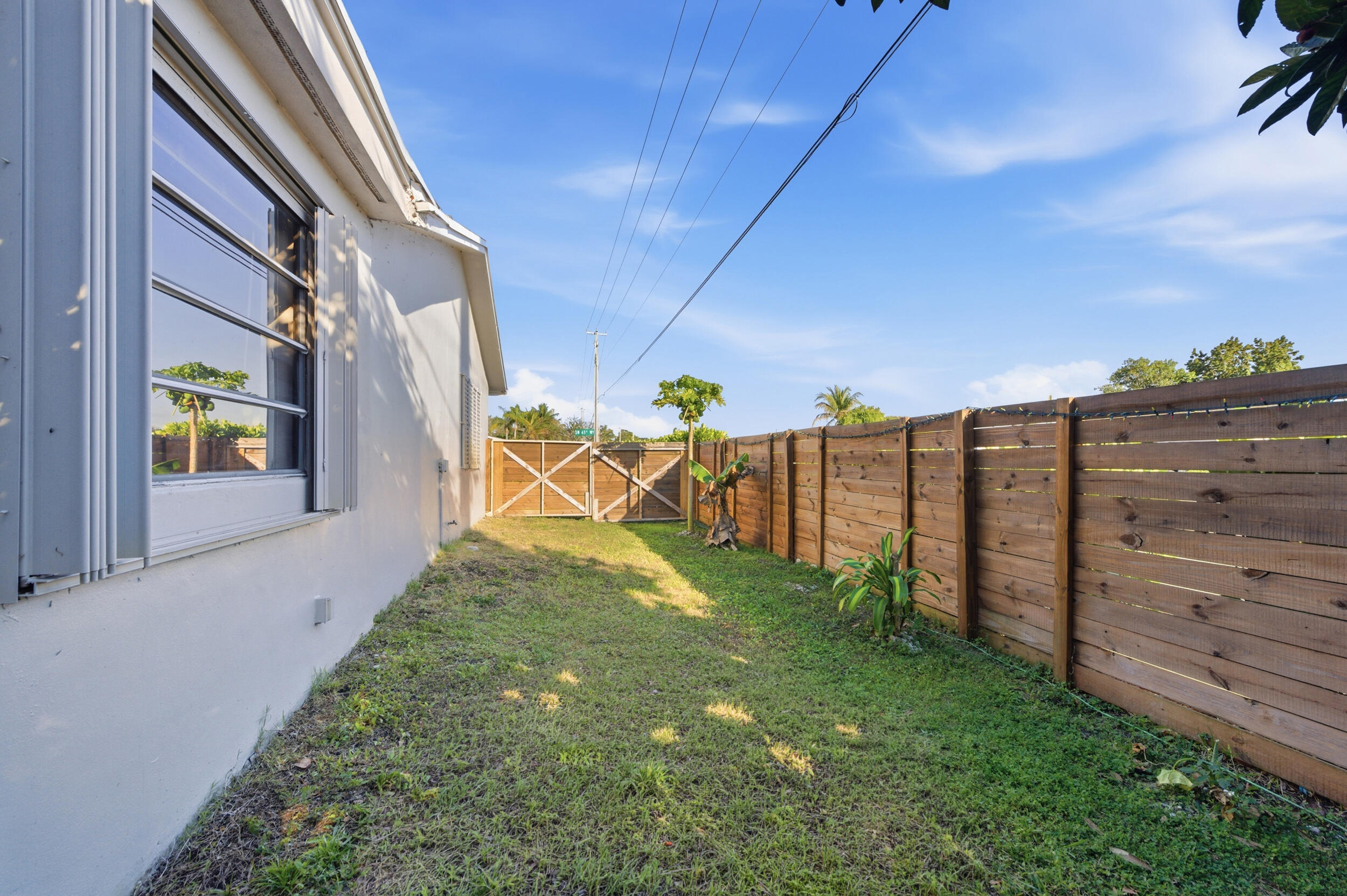 SANDALFOOT COVE SEC 4 - Residential