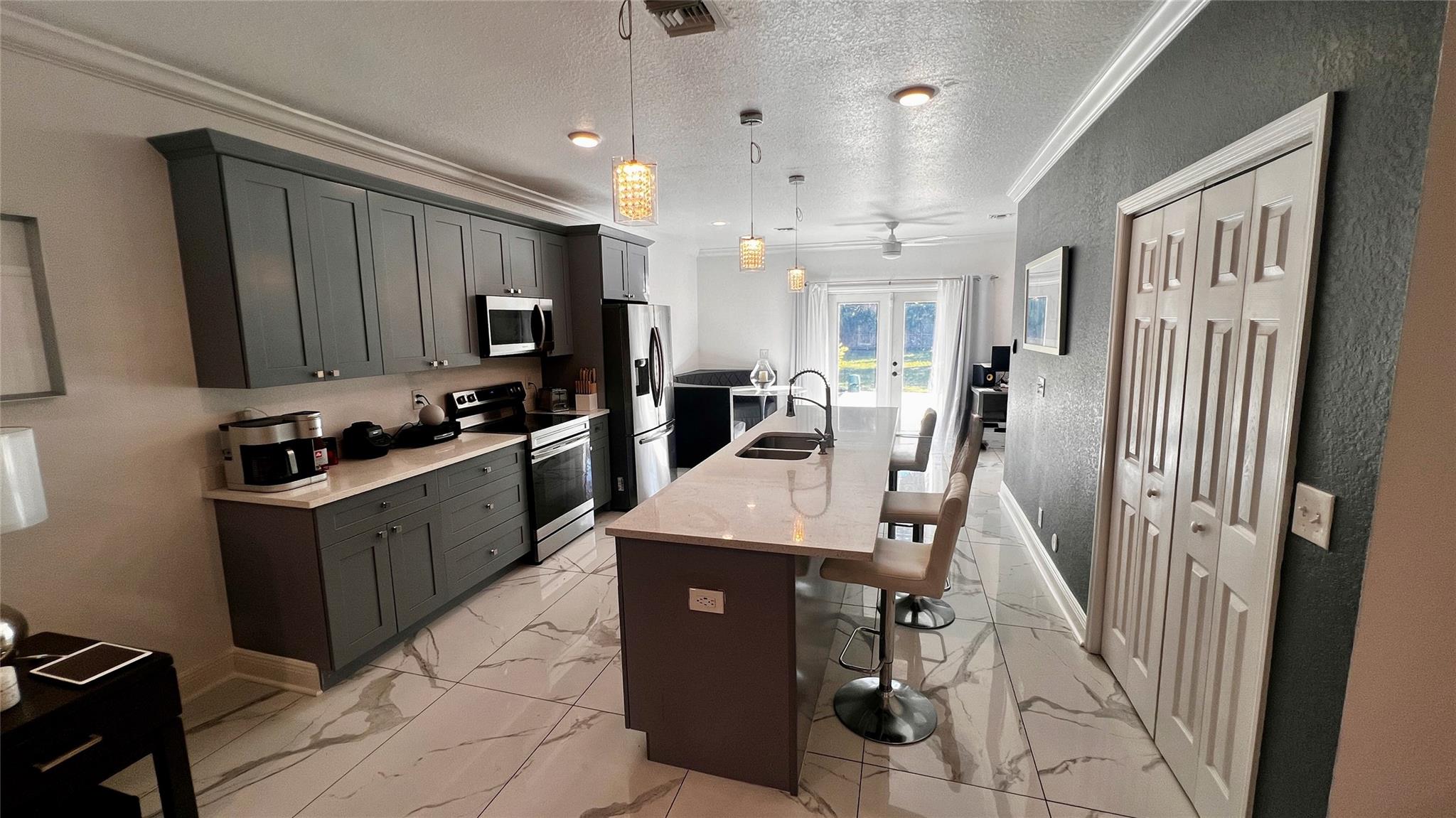 ROCK ISLAND COMMUNITY - Residential