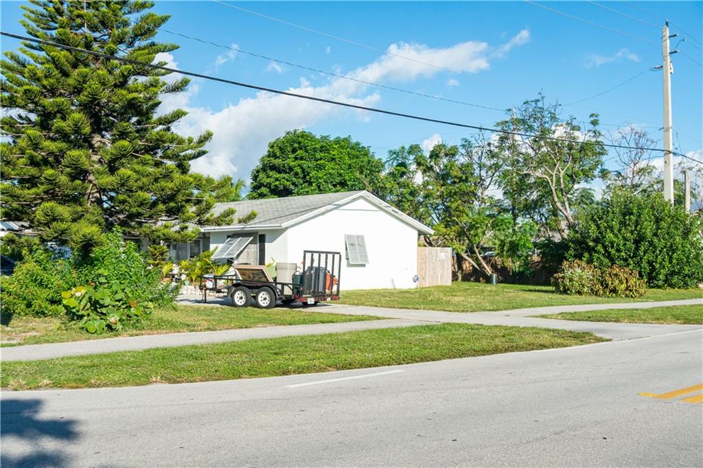 HYPOLUXO RIDGE - Residential