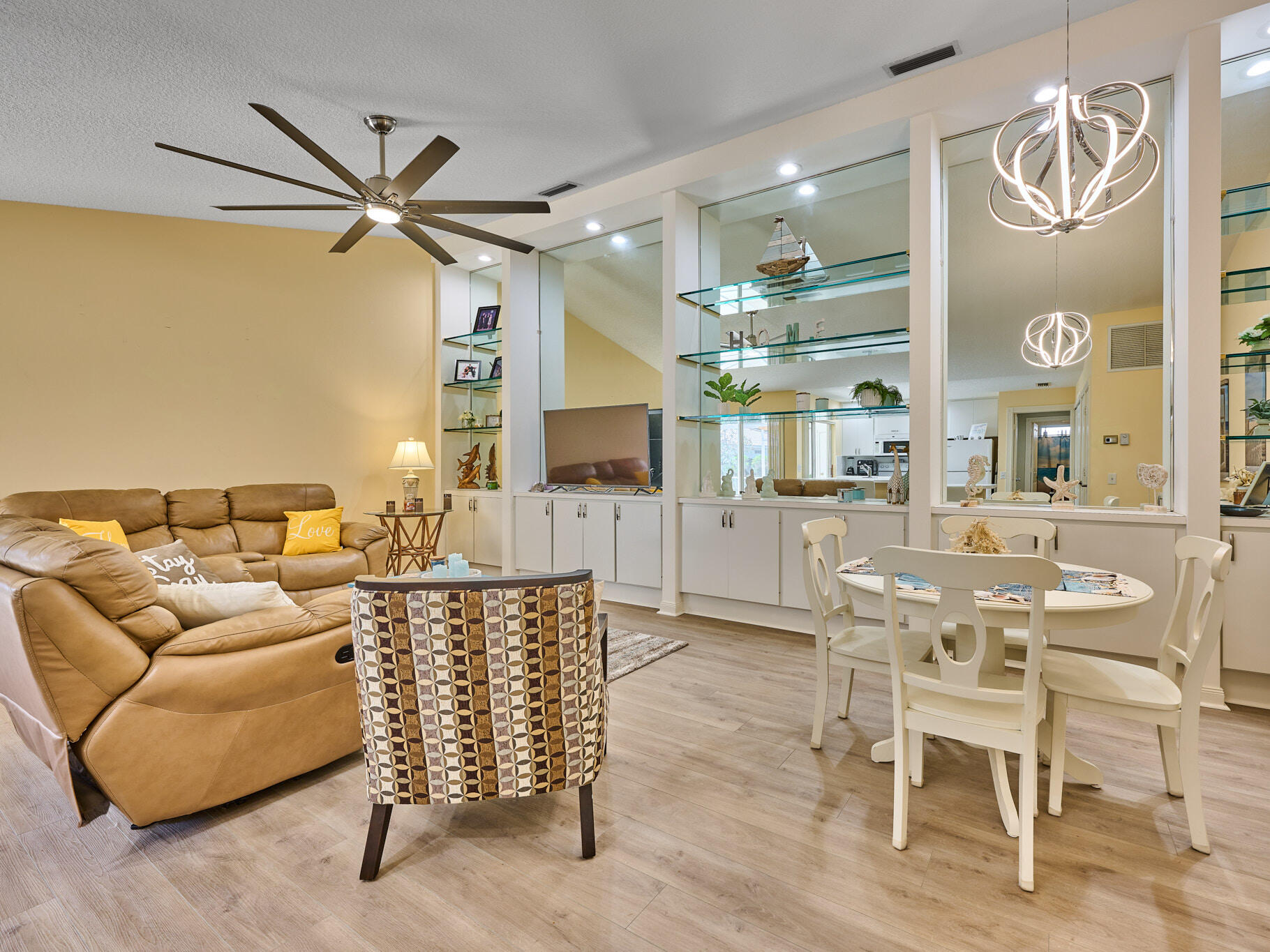 OAKS-SUNTERRACE 1 - Residential