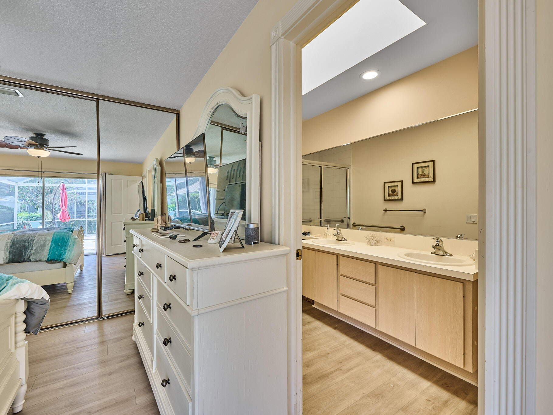 OAKS-SUNTERRACE 1 - Residential