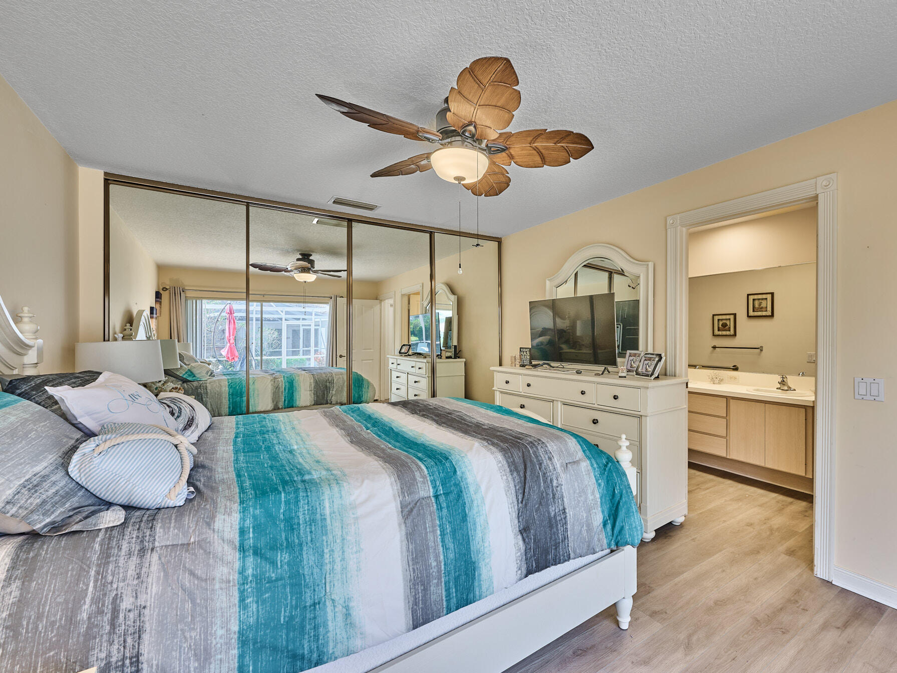 OAKS-SUNTERRACE 1 - Residential