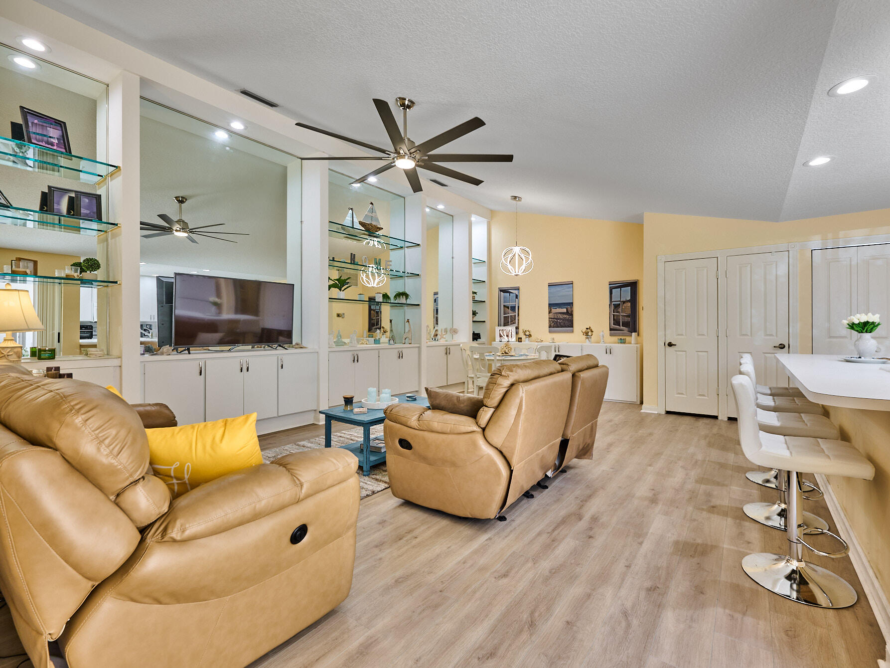 OAKS-SUNTERRACE 1 - Residential