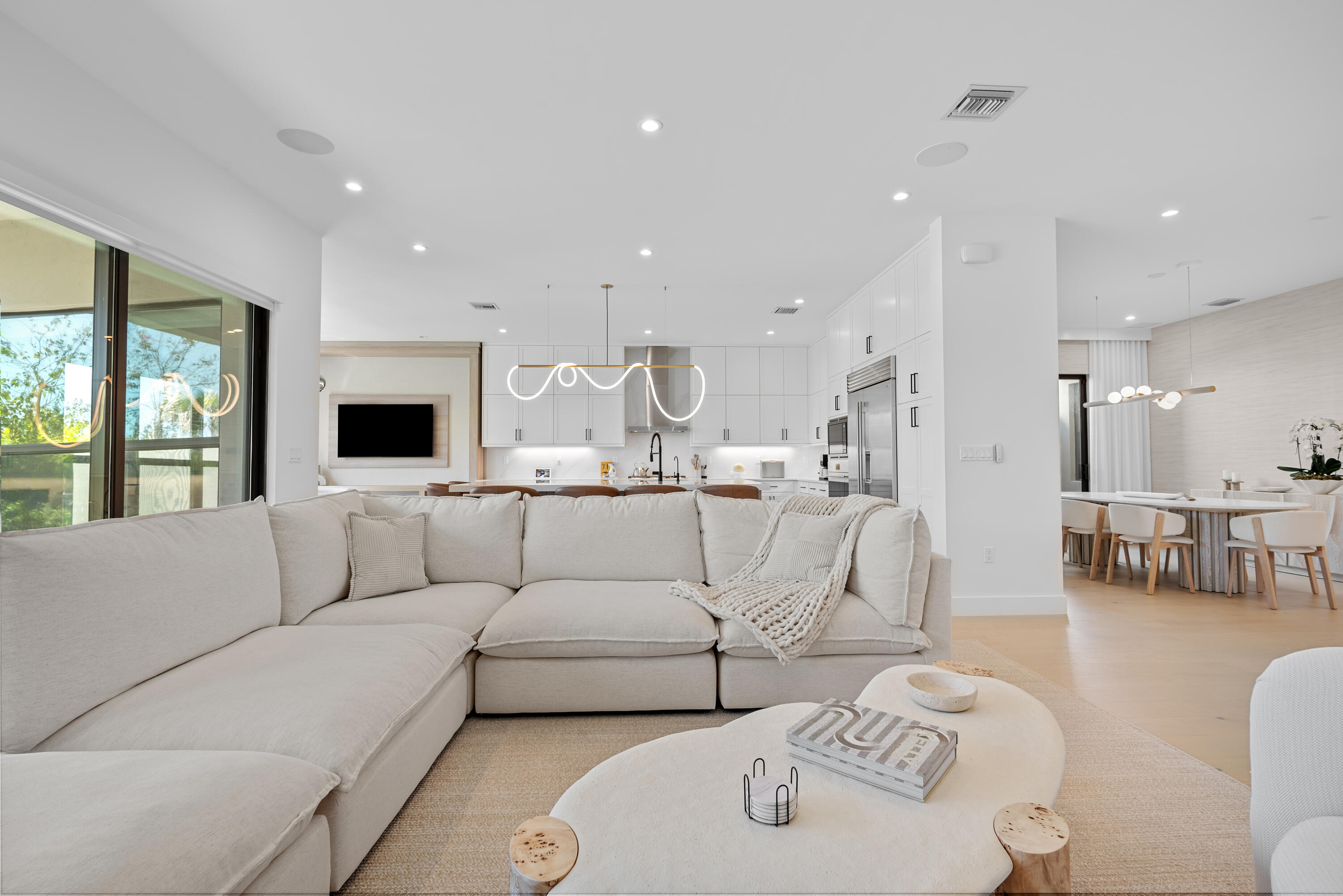 Lotus Palm - Residential