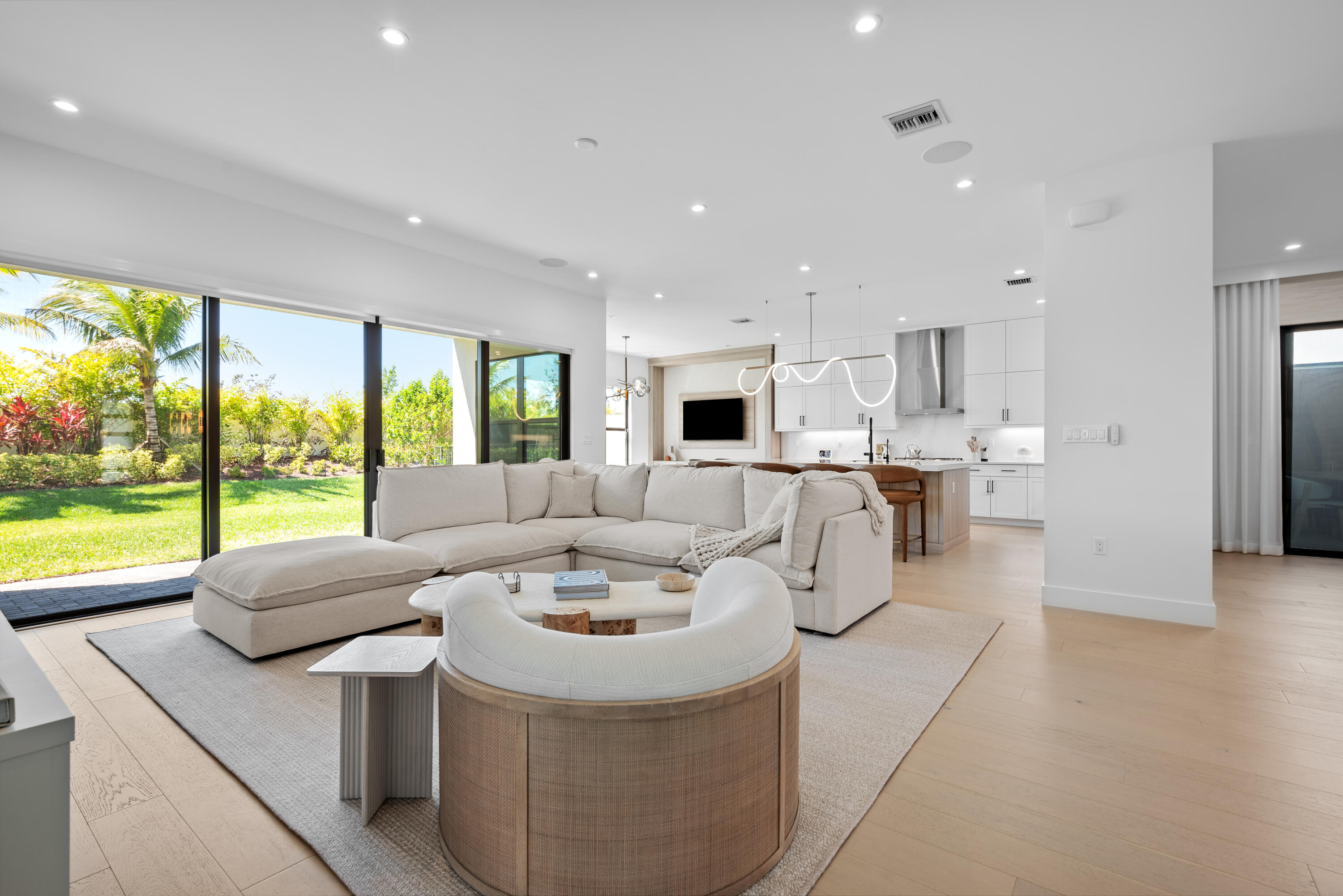 Lotus Palm - Residential