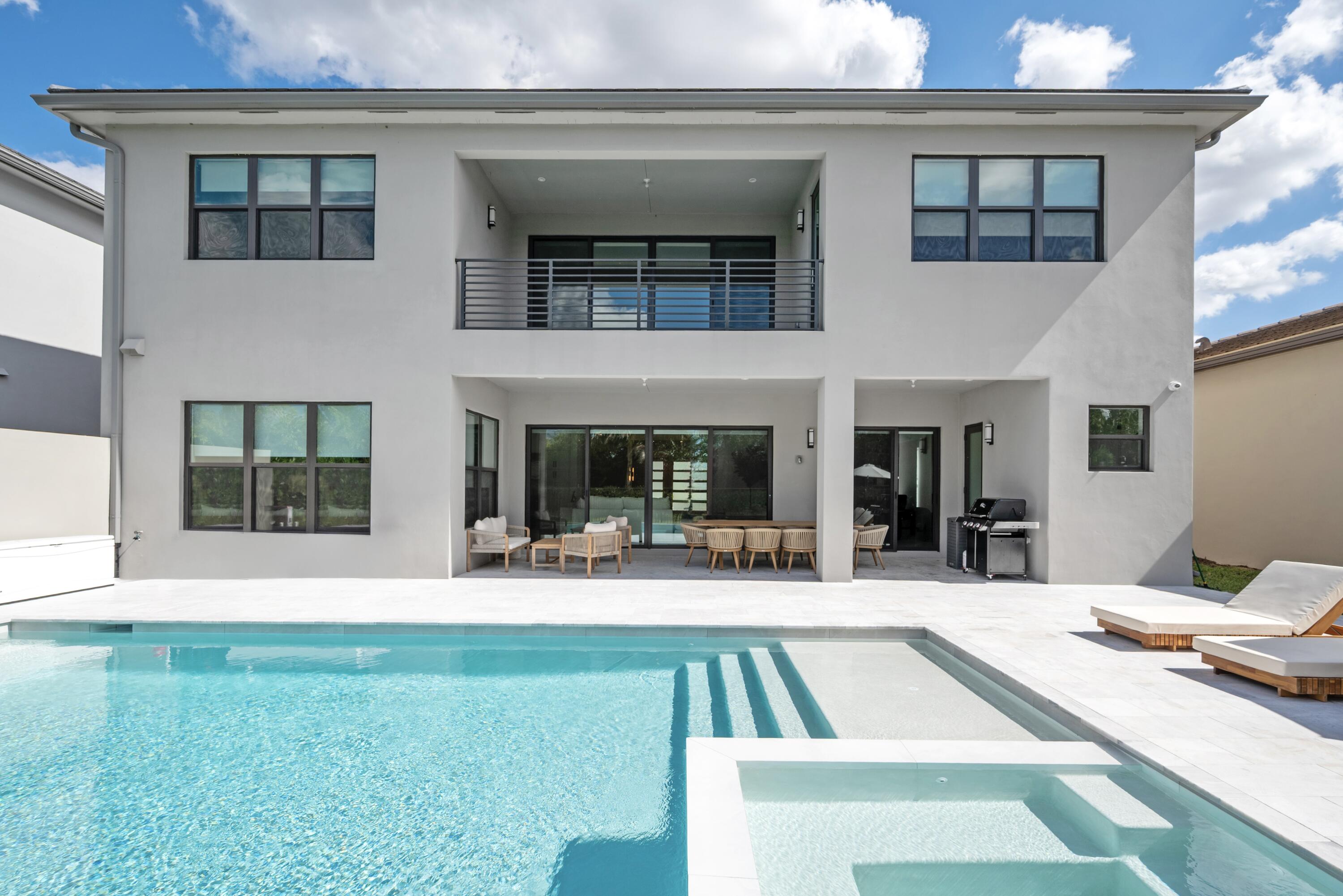 Lotus Palm - Residential