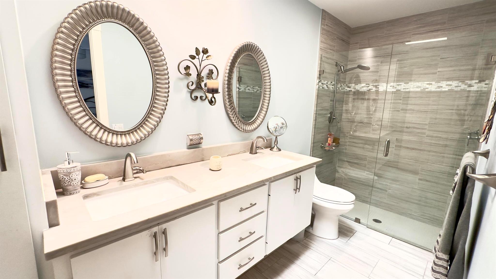 5401 Red Oak Court 5401