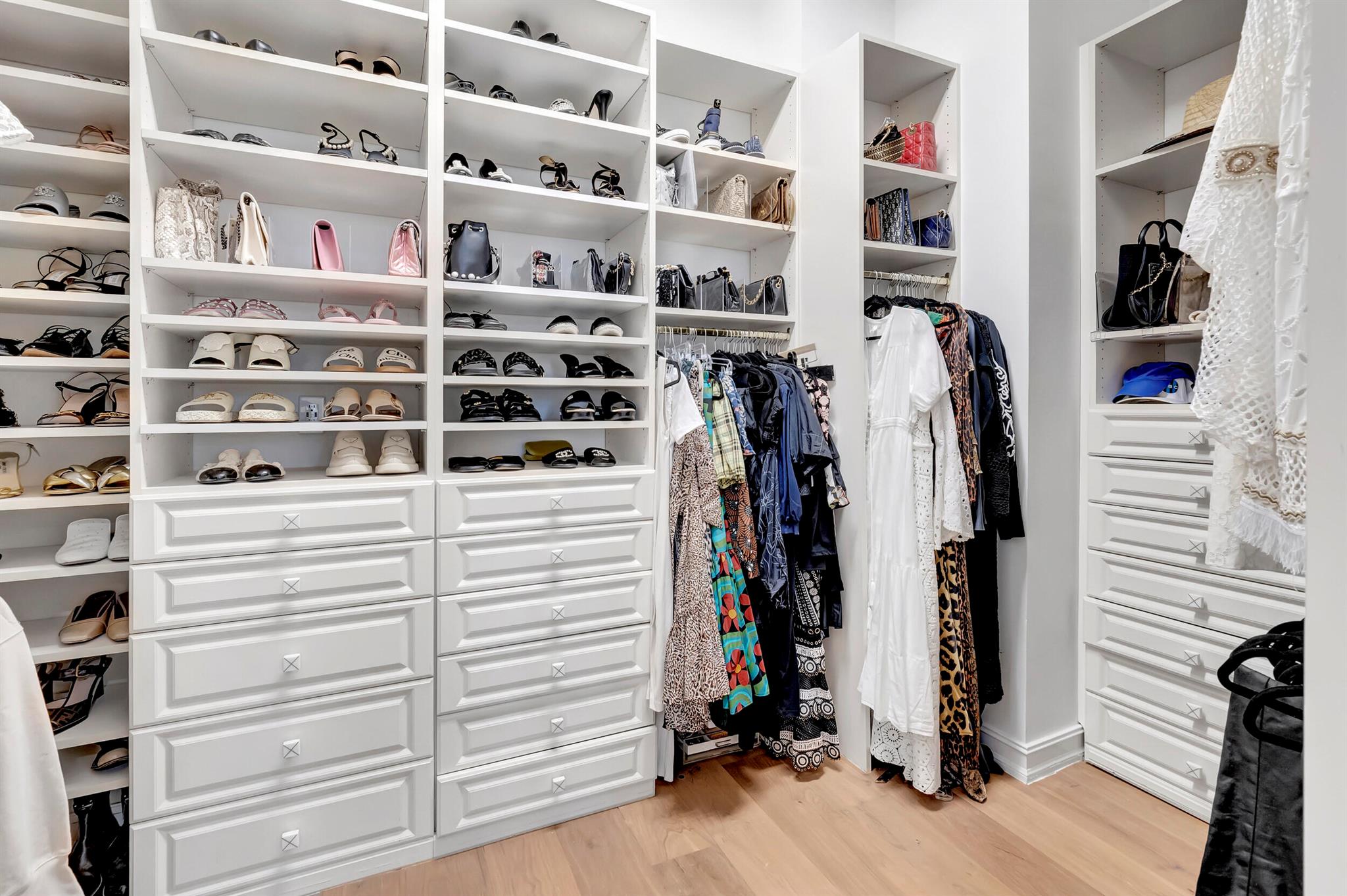 ESTUARY - Residential