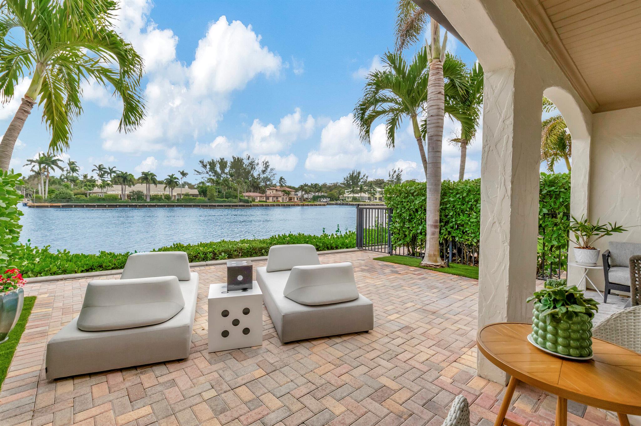 ESTUARY - Residential