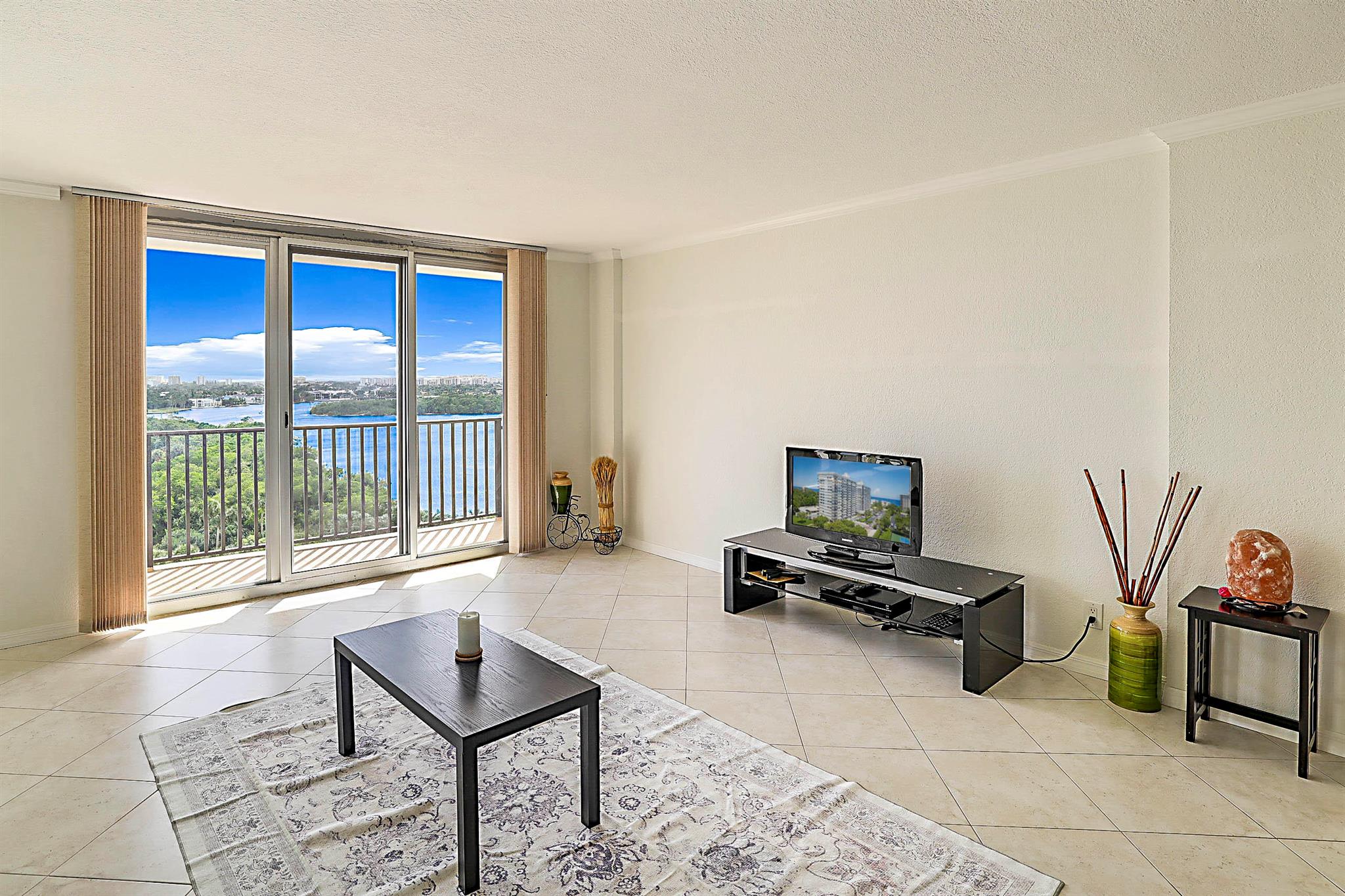 BOCA TOWERS CONDO PORTION - Residential Lease