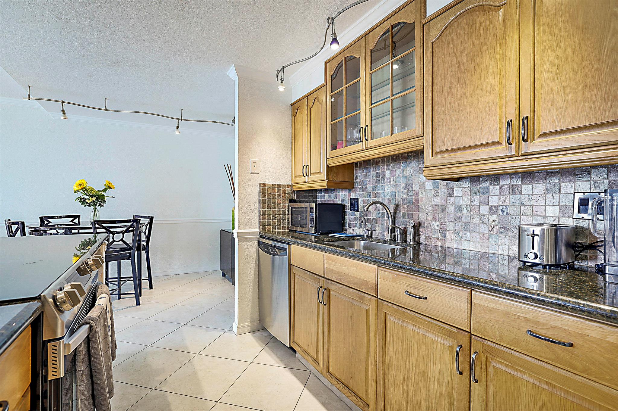 BOCA TOWERS CONDO PORTION - Residential Lease