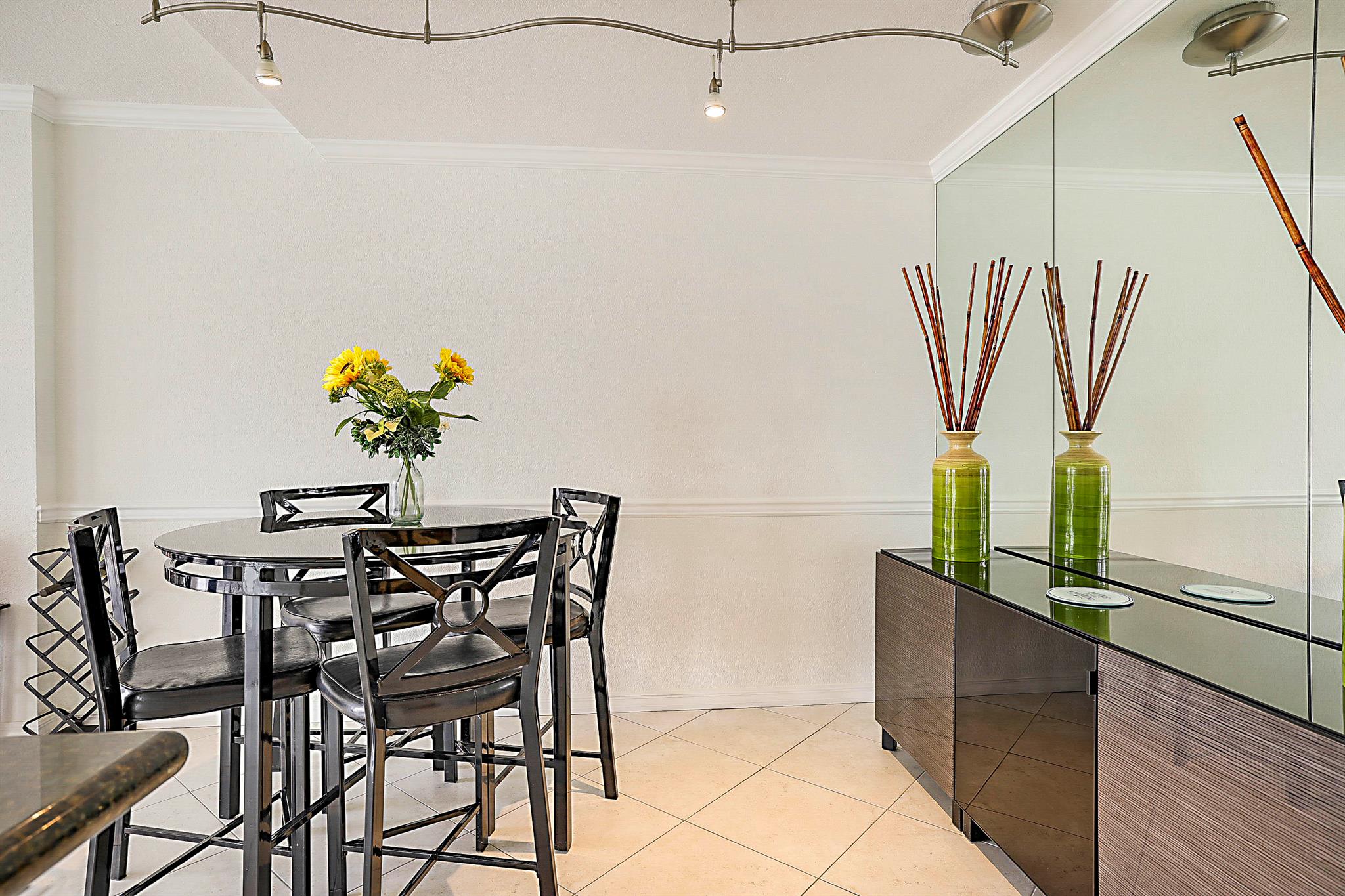 BOCA TOWERS CONDO PORTION - Residential Lease