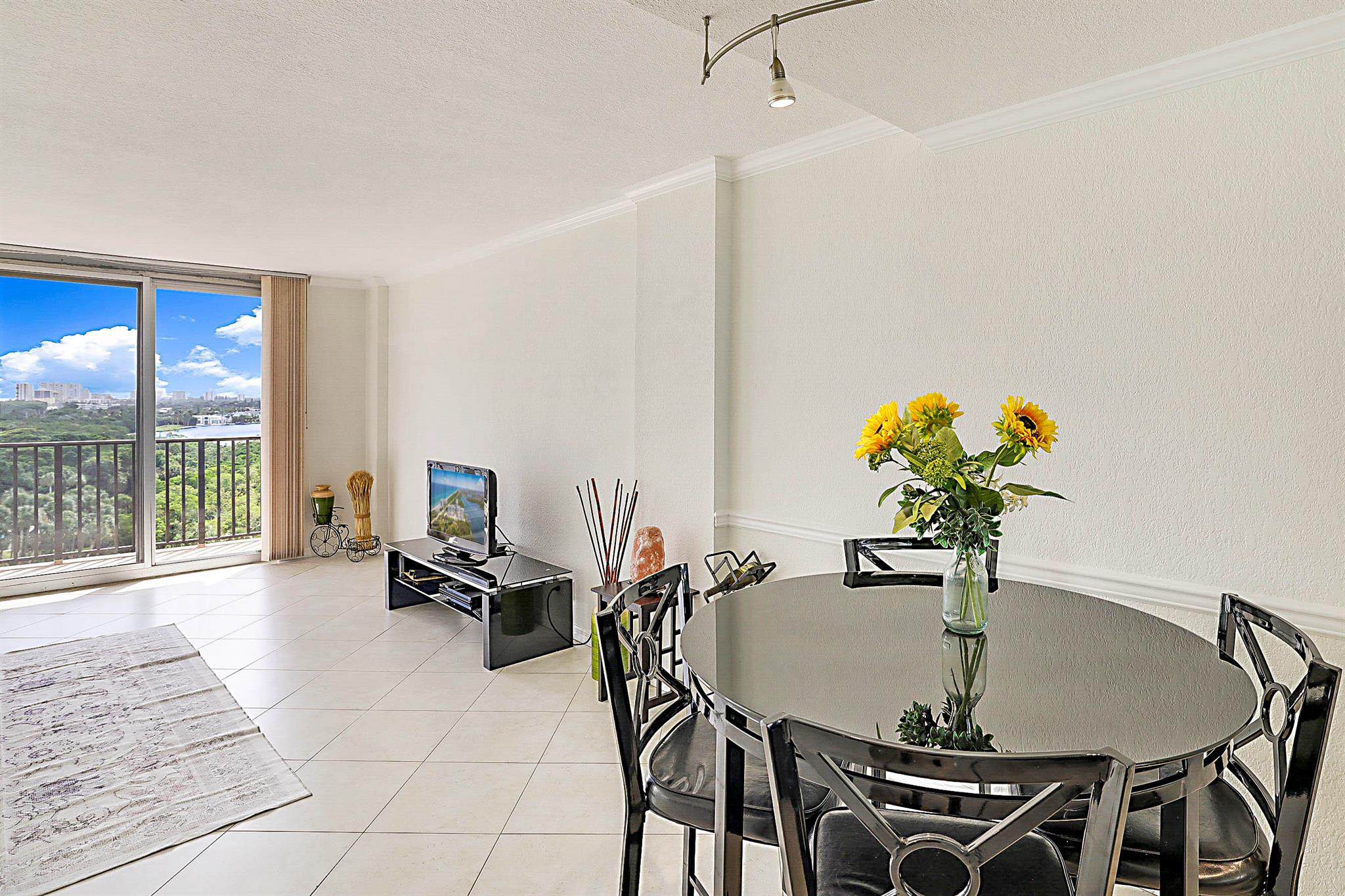 BOCA TOWERS CONDO PORTION - Residential Lease