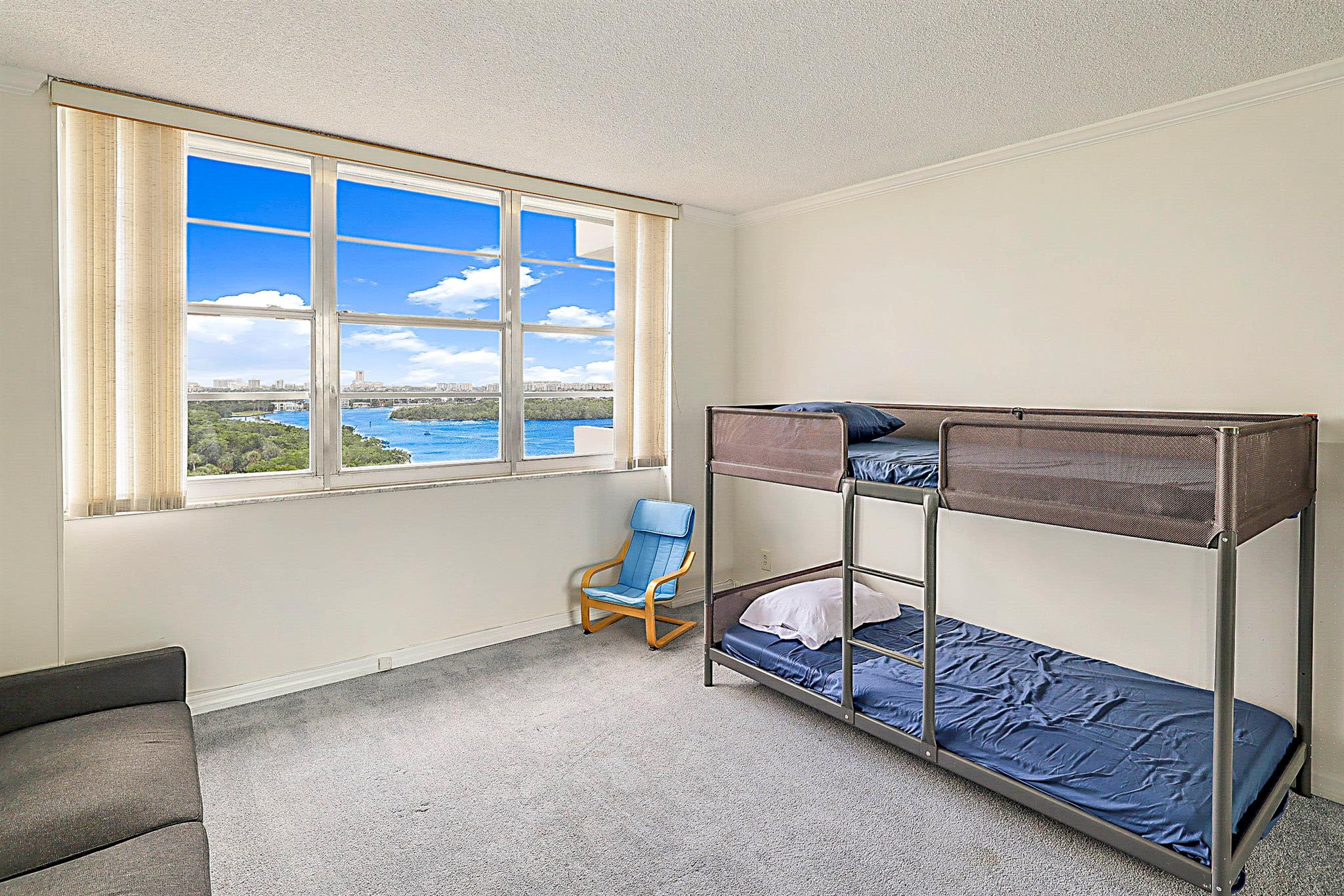 BOCA TOWERS CONDO PORTION - Residential Lease