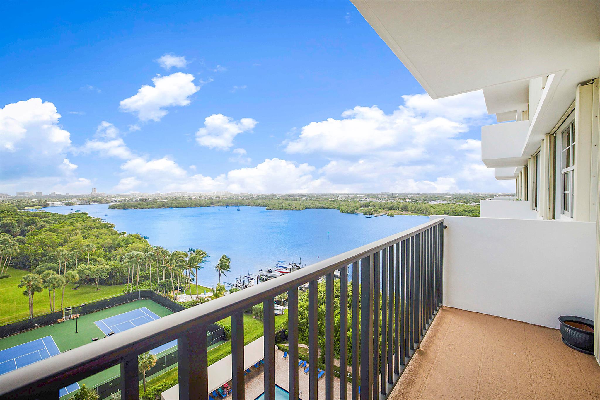 BOCA TOWERS CONDO PORTION - Residential Lease