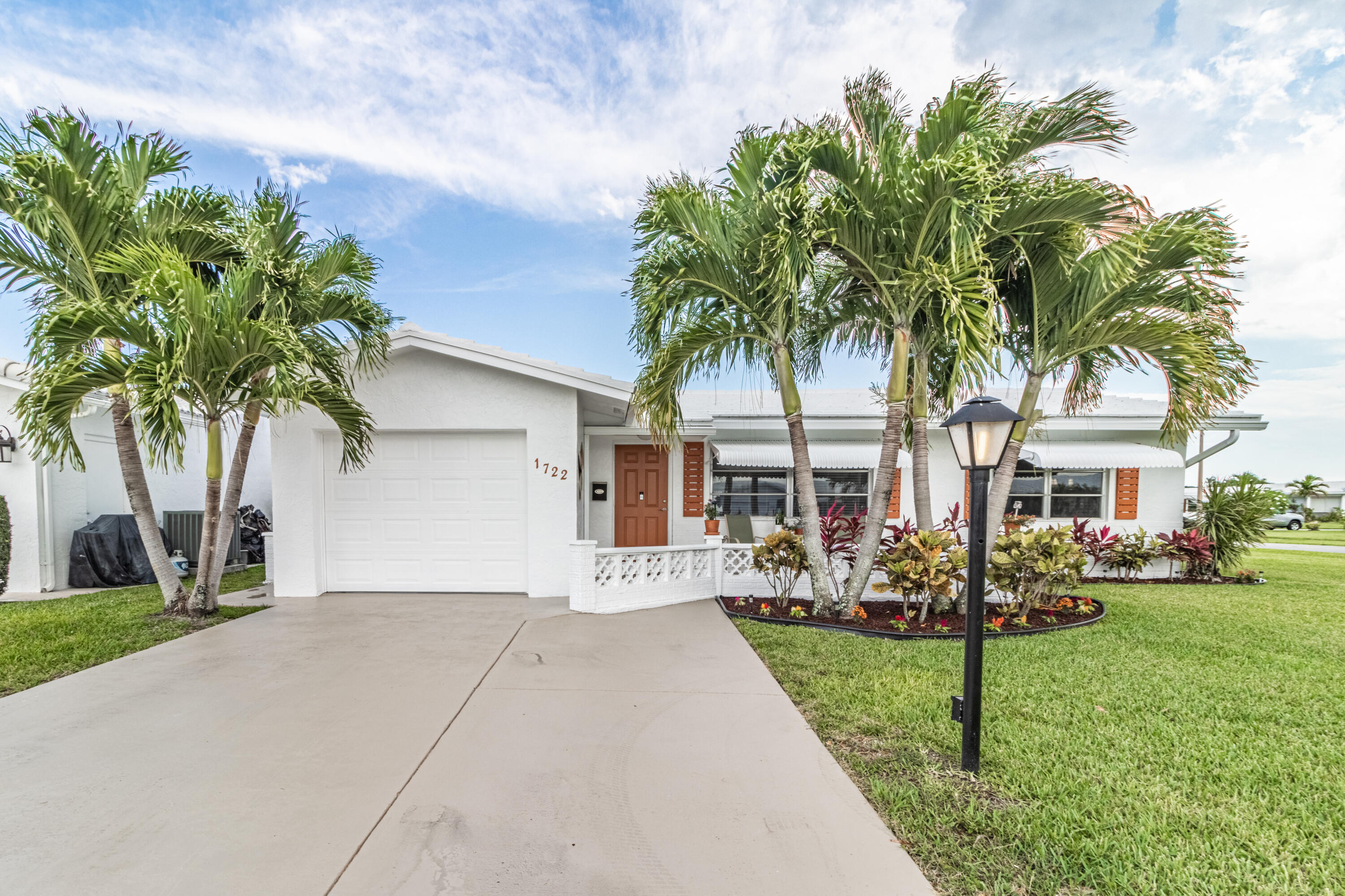 PALM BEACH LEISUREVILLE - Residential