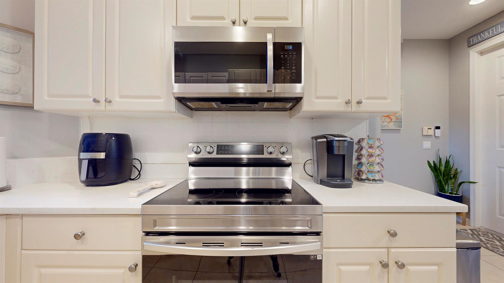 CASTLE PINES - Residential