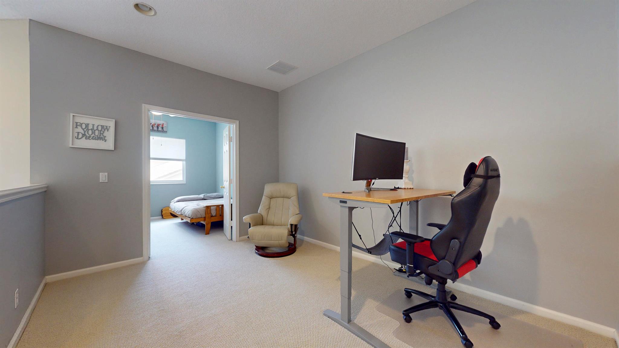 CASTLE PINES - Residential