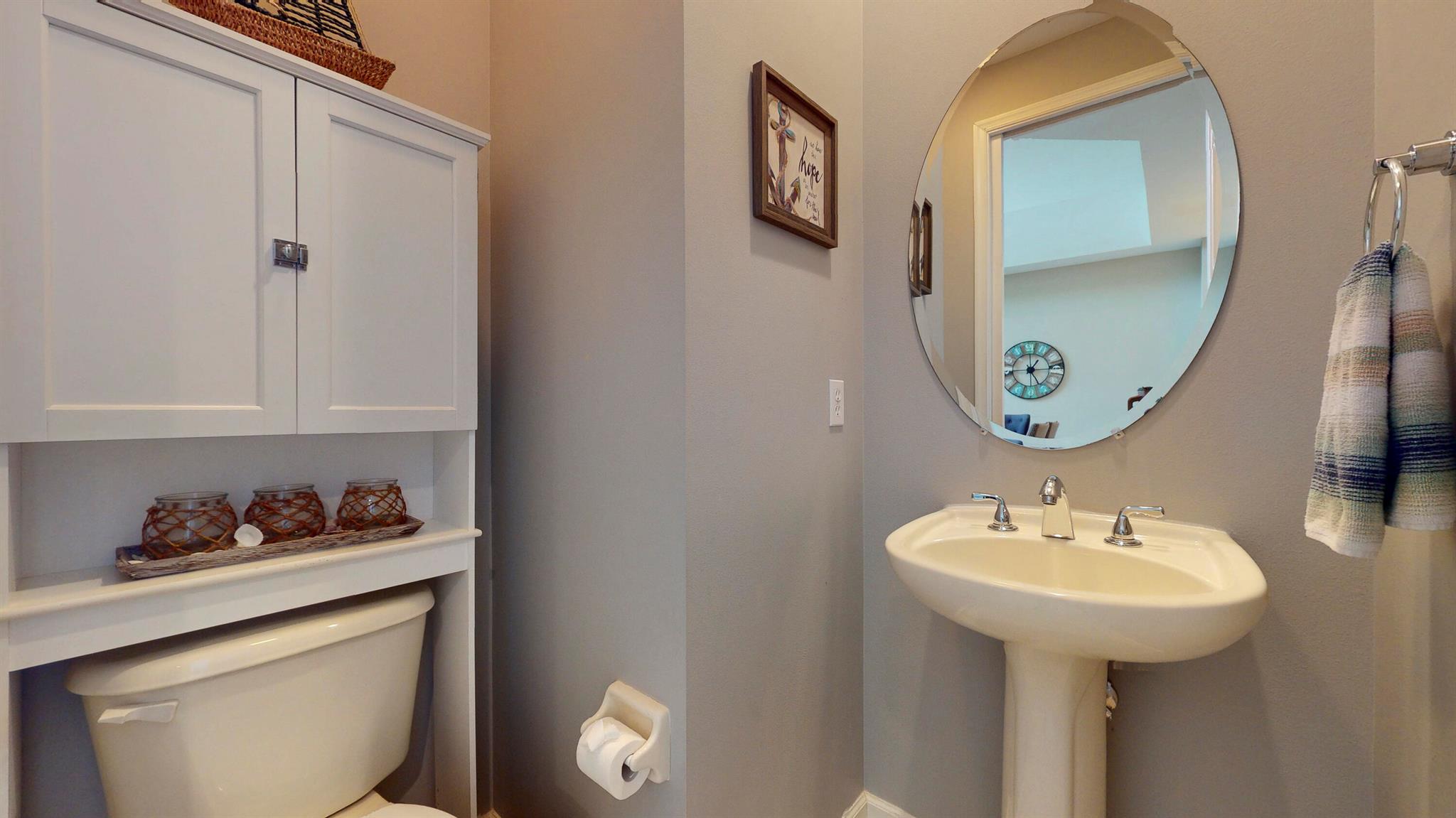 CASTLE PINES - Residential