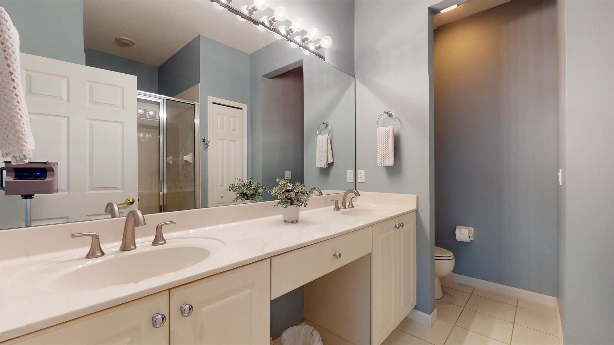 CASTLE PINES - Residential