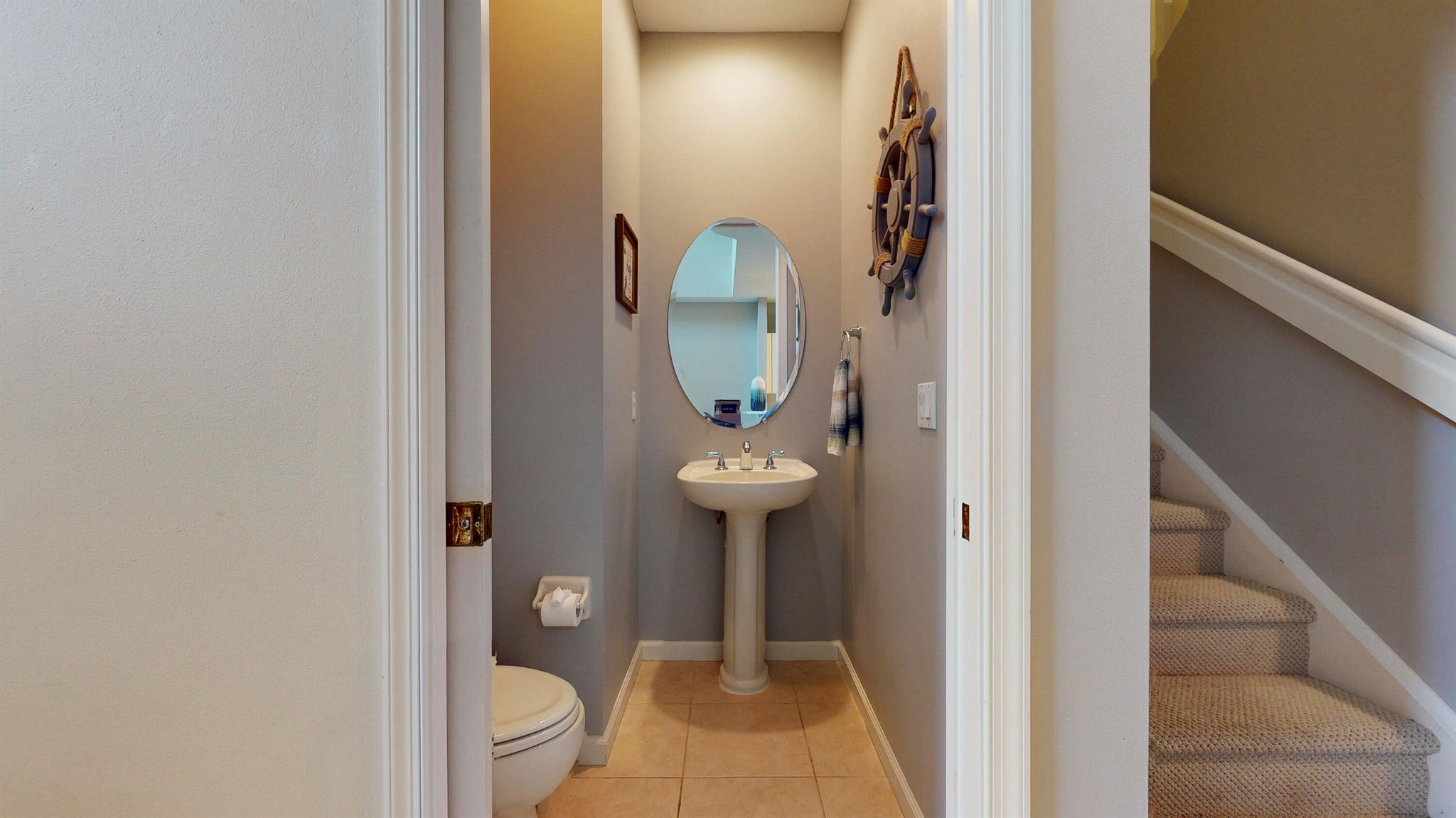 CASTLE PINES - Residential