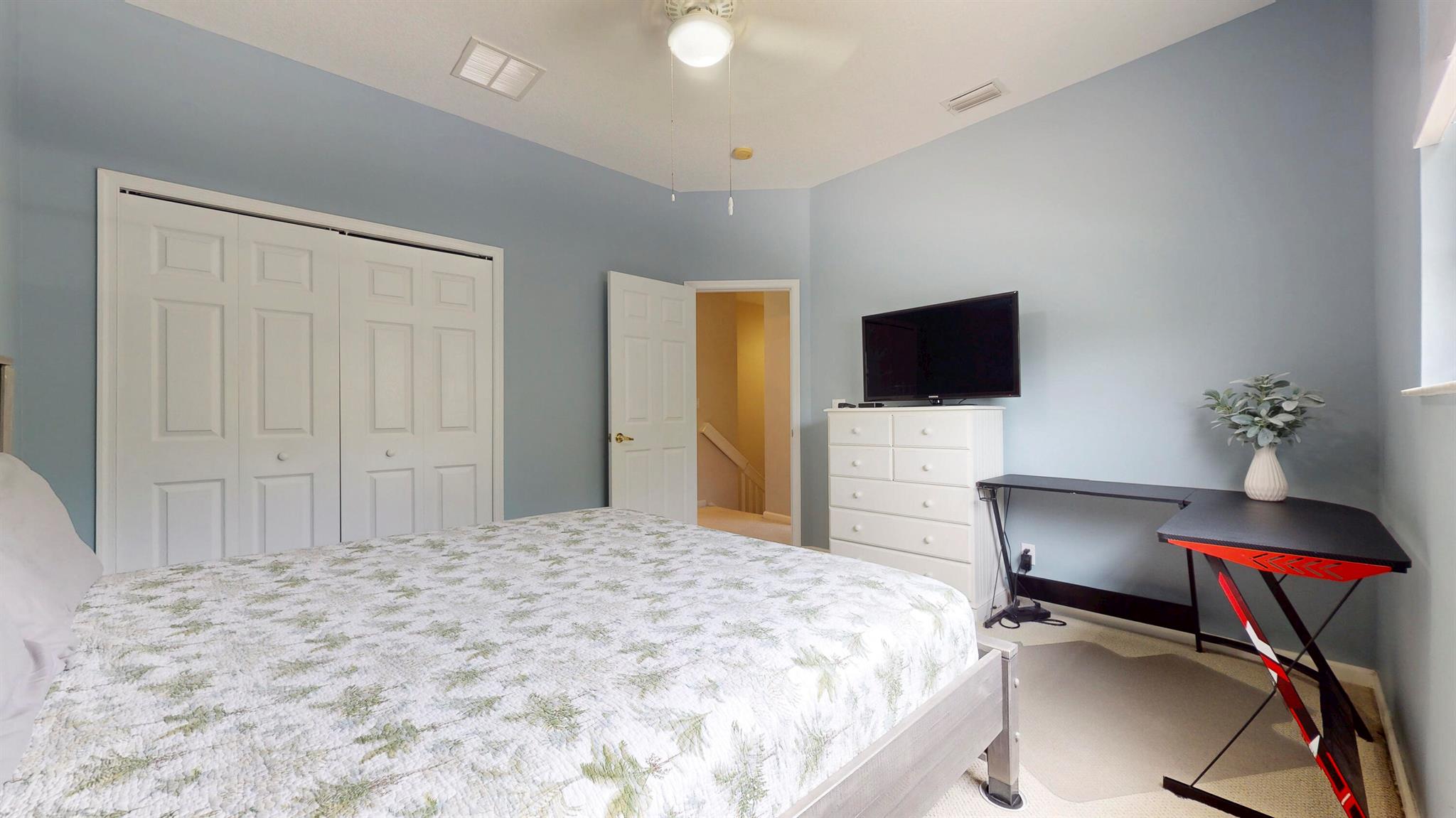 CASTLE PINES - Residential