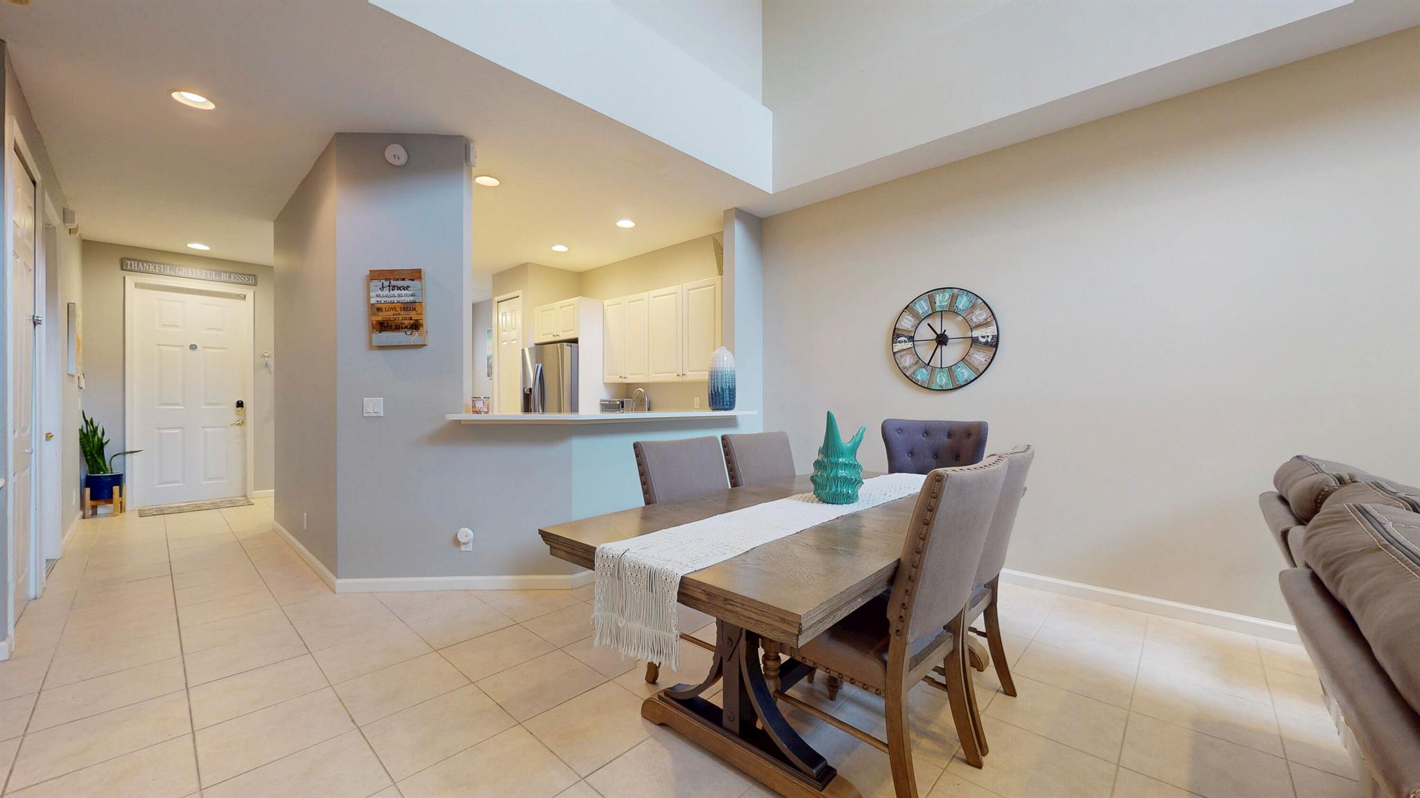 CASTLE PINES - Residential