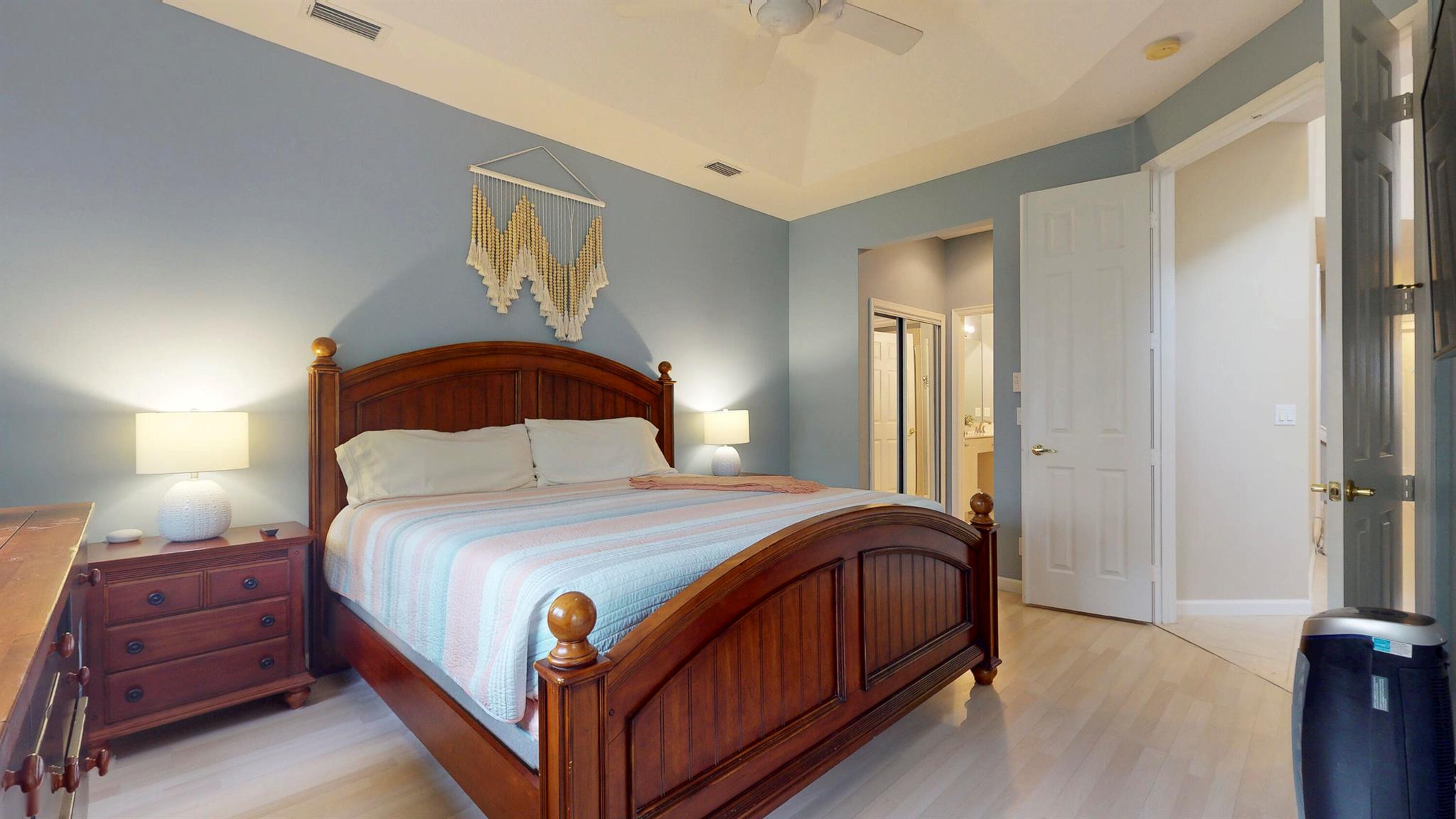 CASTLE PINES - Residential