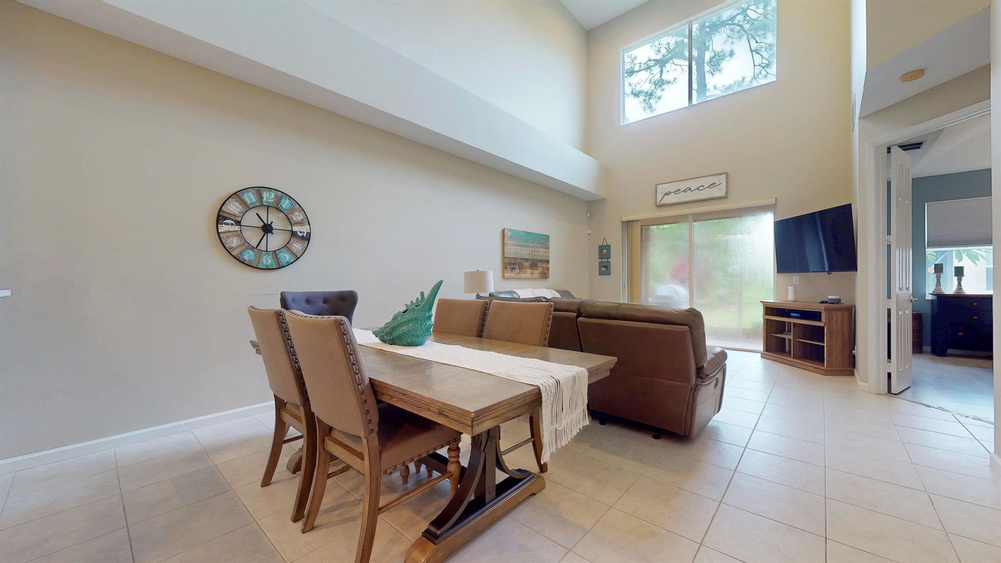 CASTLE PINES - Residential