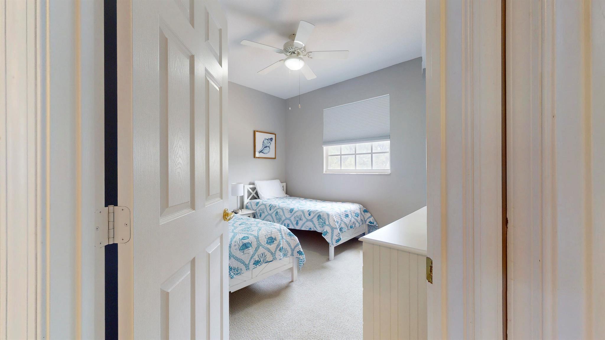 CASTLE PINES - Residential