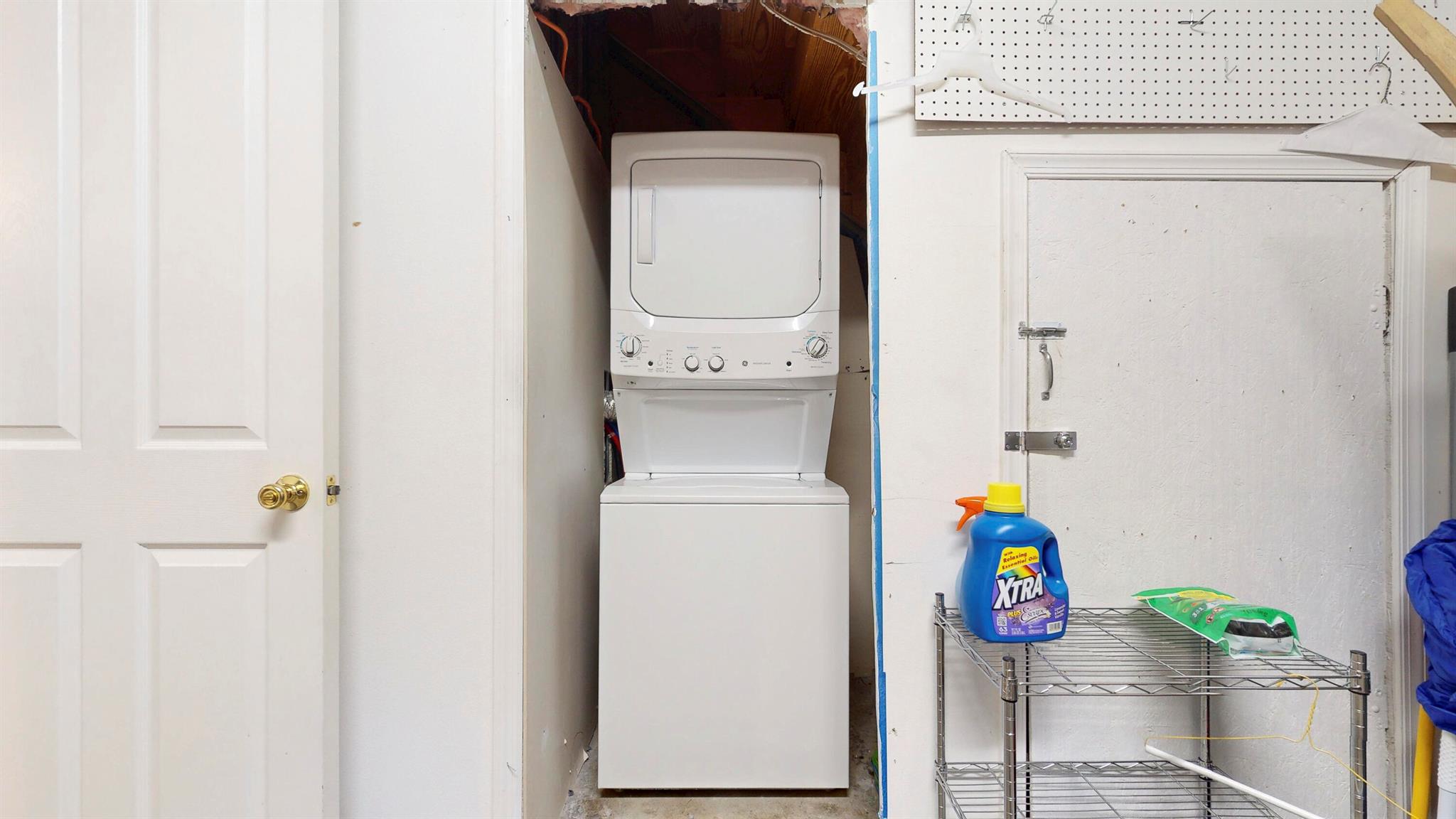 CASTLE PINES - Residential