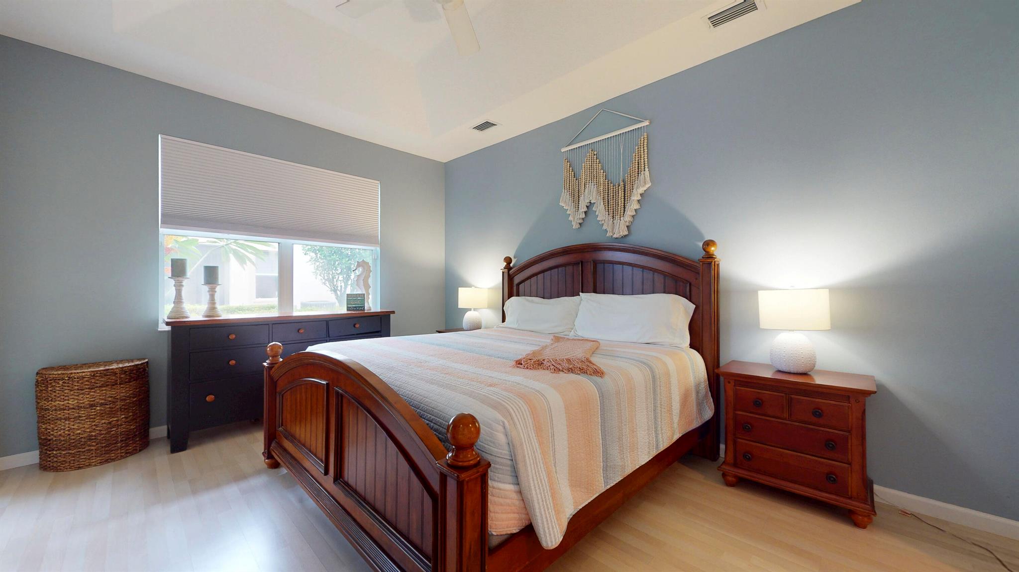 CASTLE PINES - Residential