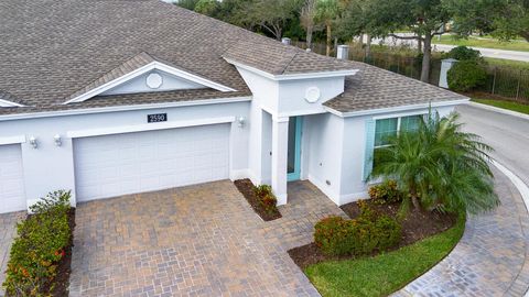 Photo of 2590 Bella Vista Circle, Vero Beach, FL 32966 (MLS # R11149018)