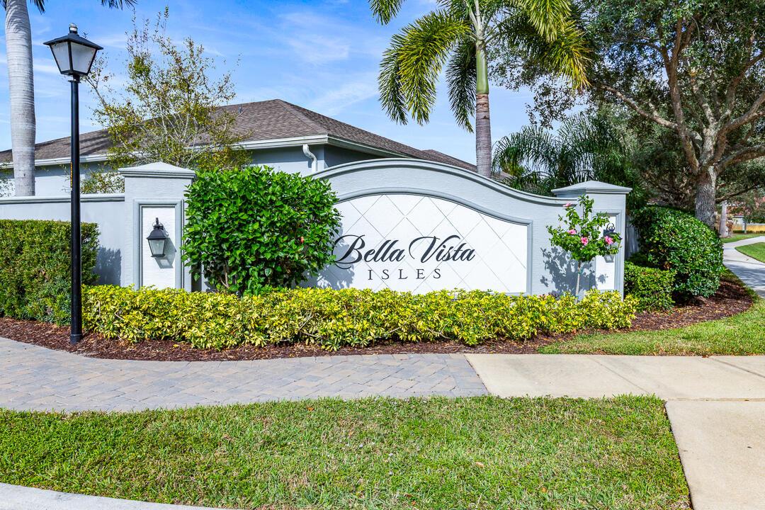 BELLA VISTA ISLES - Residential