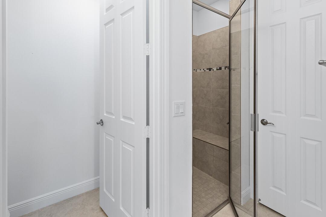 BELLA VISTA ISLES - Residential