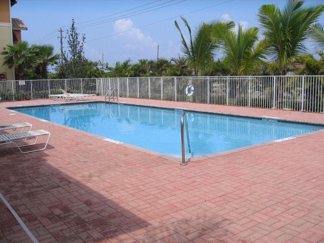 RENAISSANCE COMMONS PUD - Residential Lease