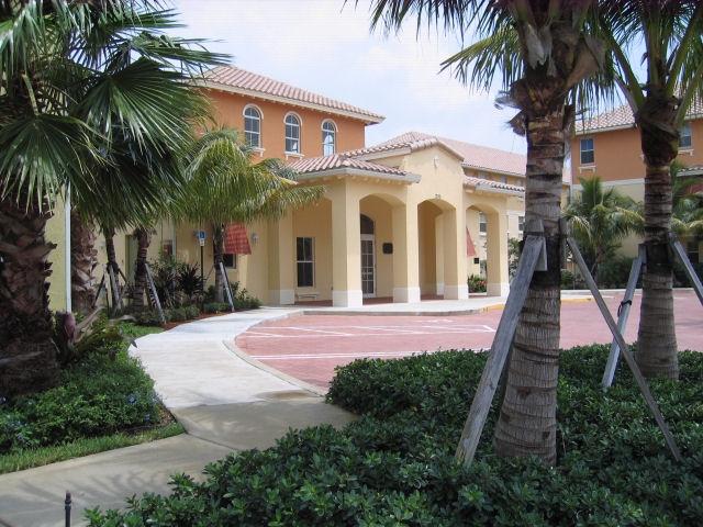 RENAISSANCE COMMONS PUD - Residential Lease