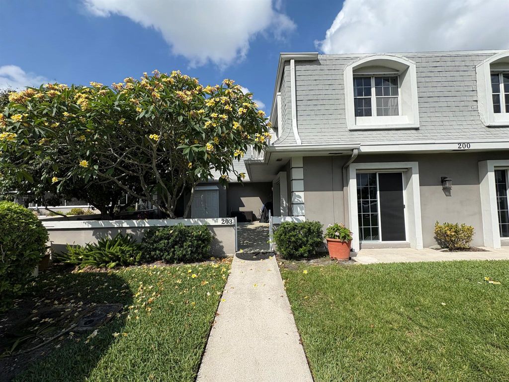 Photo of 203 Vision Court, Palm Beach Gardens, FL 33418 (MLS # R11111489)