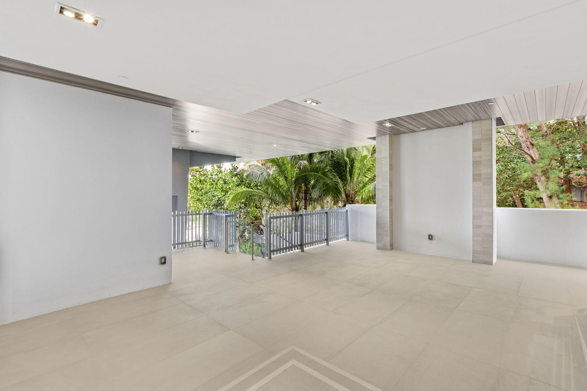 1625 SOUTH OCEAN CONDO - Residential