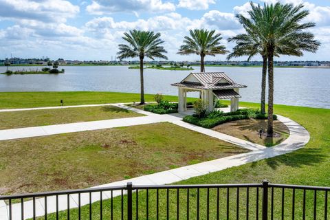 Tiny photo for 714 Hookline Circle, Loxahatchee, FL 33470 (MLS # B26037087)