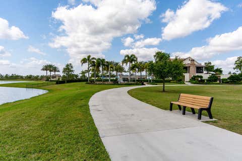 Tiny photo for 714 Hookline Circle, Loxahatchee, FL 33470 (MLS # B26037087)