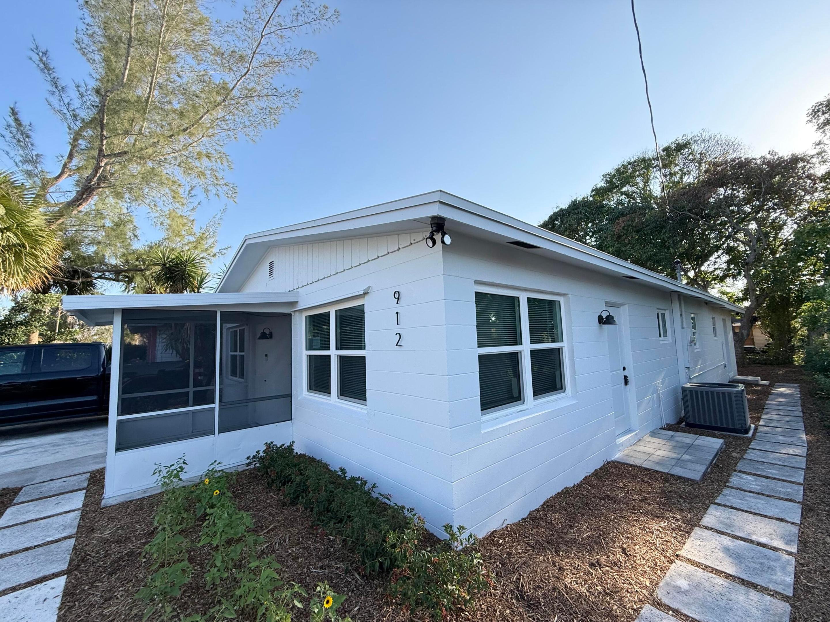 RUFF'S LITTLE DIXIE - Residential
