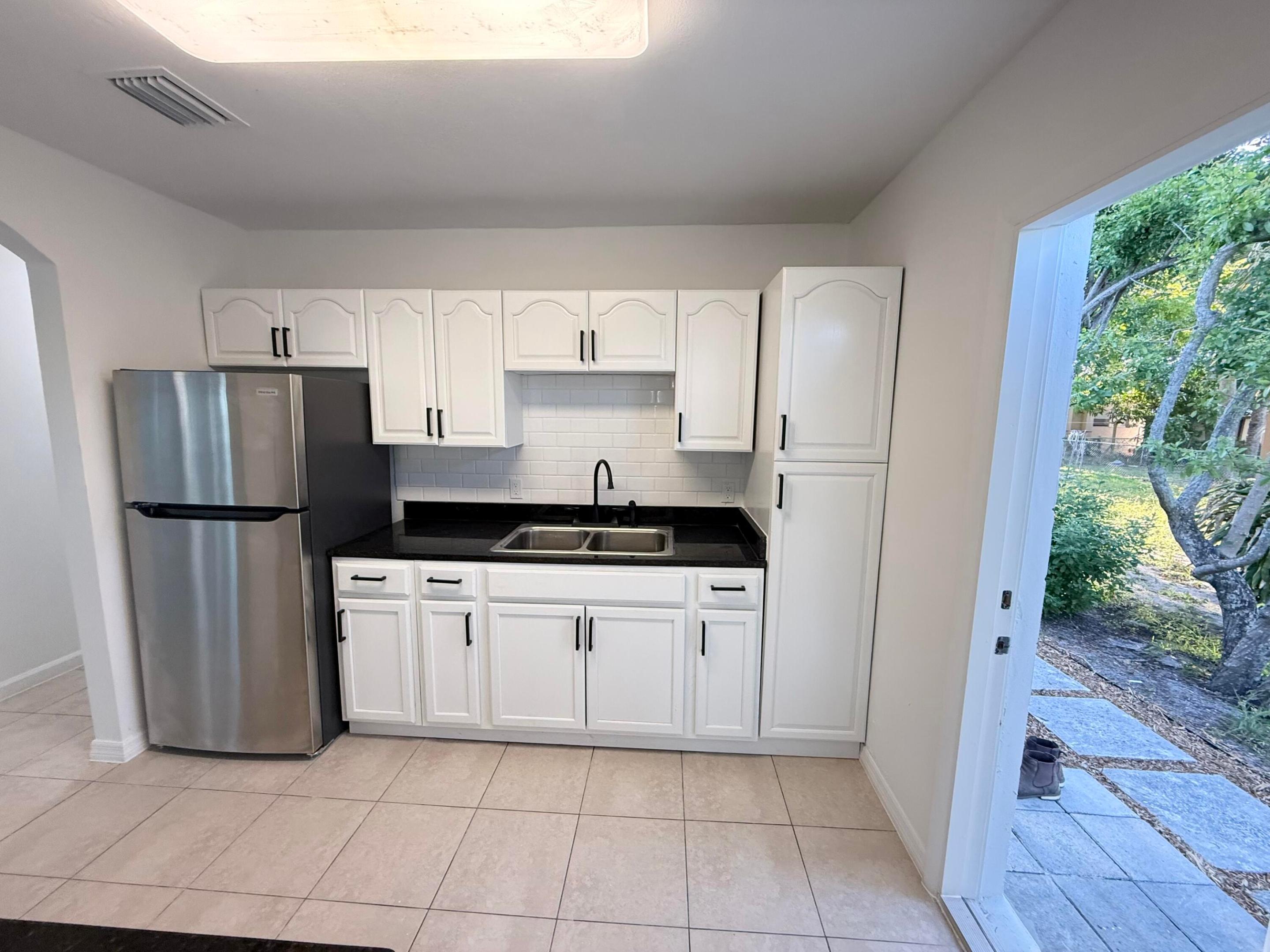 RUFF'S LITTLE DIXIE - Residential