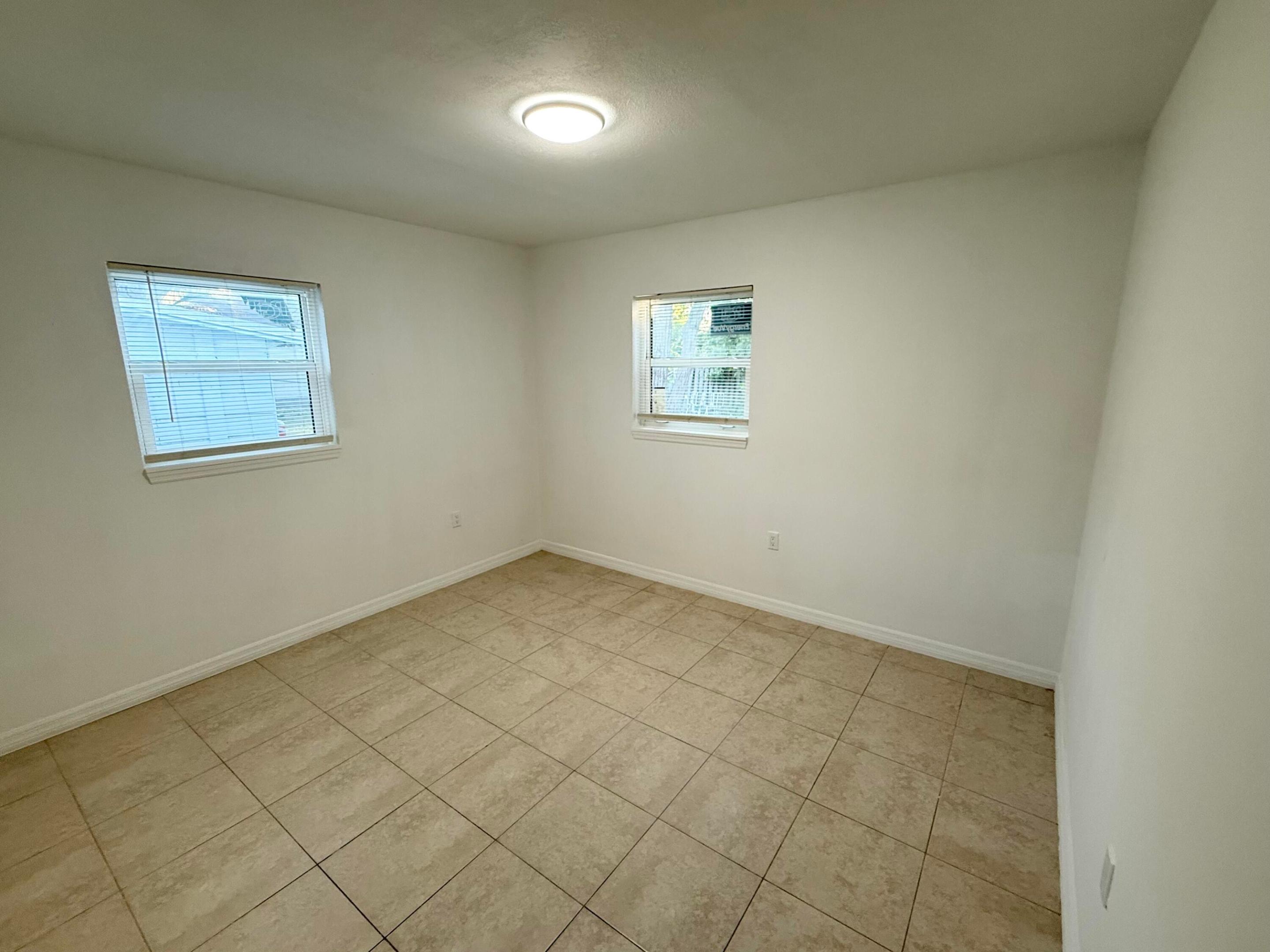 RUFF'S LITTLE DIXIE - Residential
