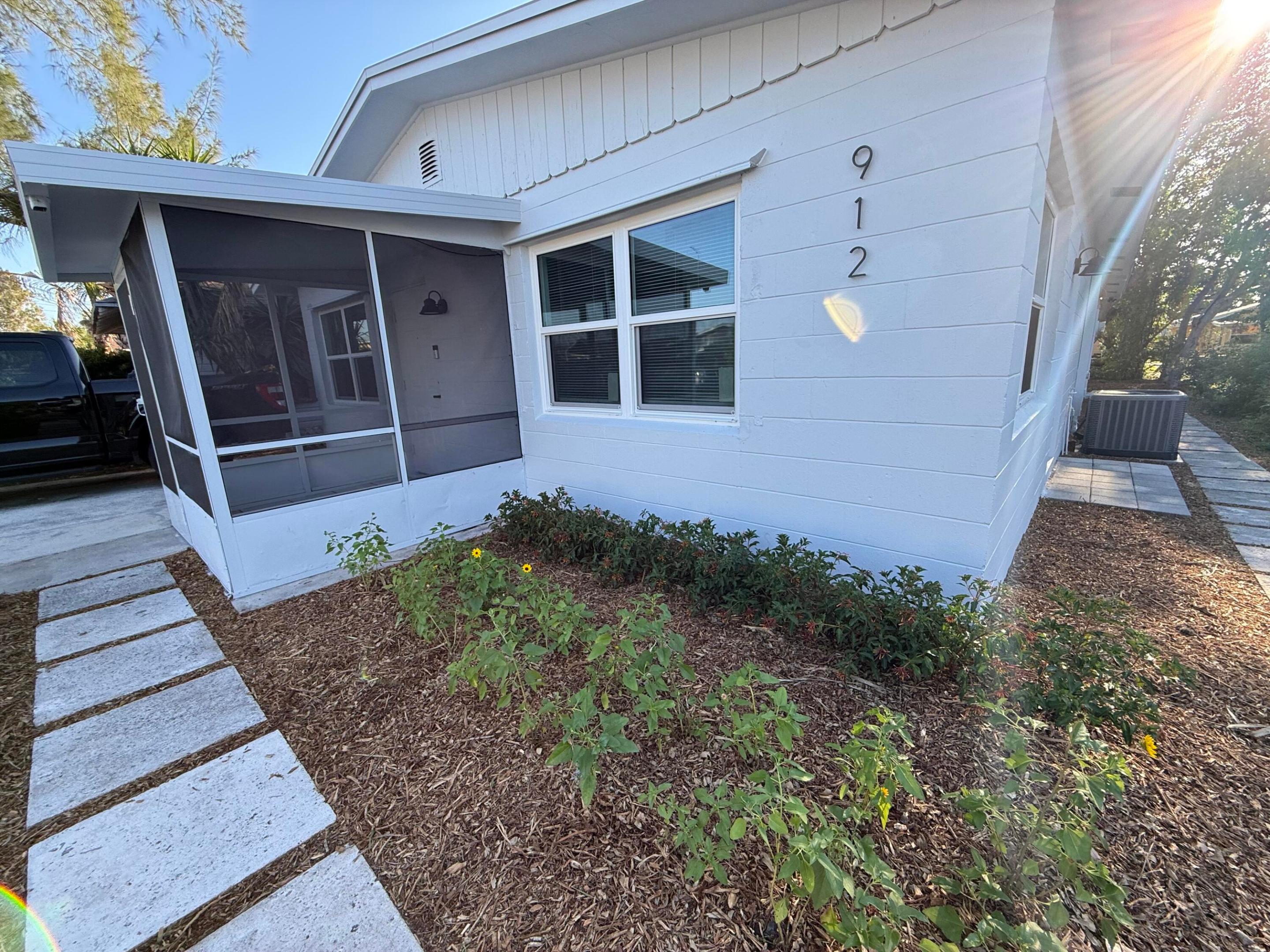 RUFF'S LITTLE DIXIE - Residential