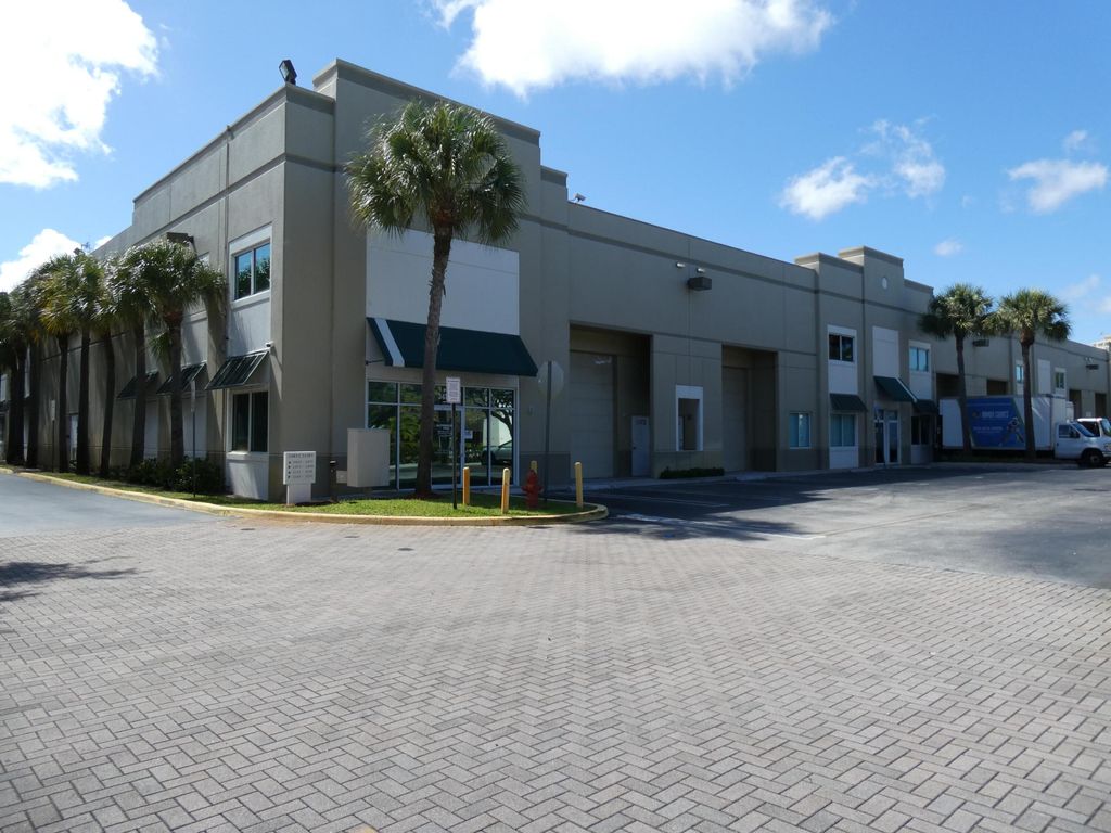 Photo of 3449 High Ridge Road, Boynton Beach, FL 33426 (MLS # B26017754)