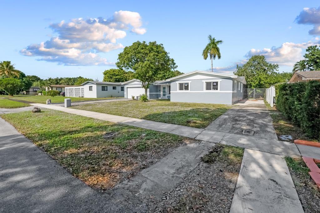 BREEZESWEPT PARK ESTATES - Residential