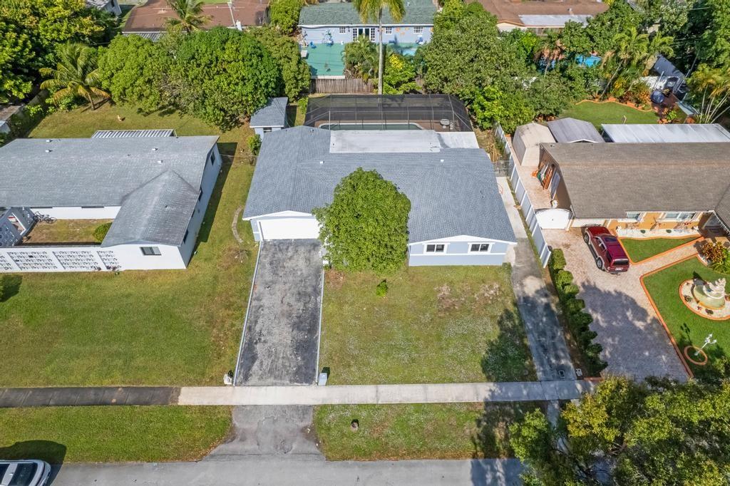 BREEZESWEPT PARK ESTATES - Residential