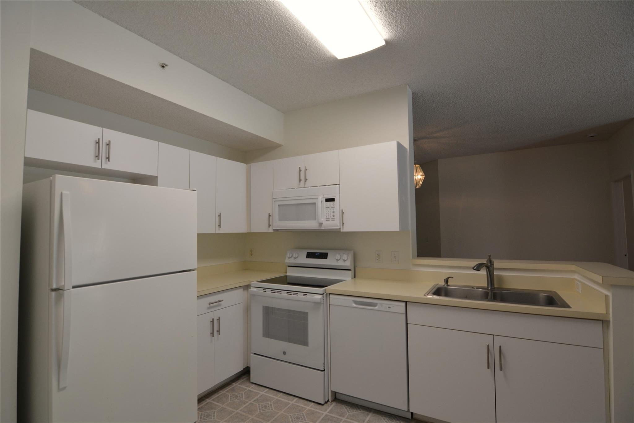 Courtyards At Davie Condo - Residential Lease