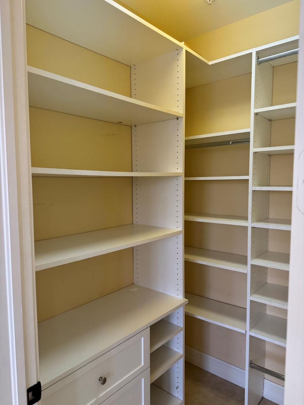 Photo of 304 W Mallory Circle, Delray Beach, FL 33483 (MLS # R11167828)